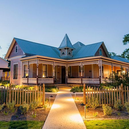 The Menagerie Bed & Breakfast Fredericksburg Ngoại thất bức ảnh